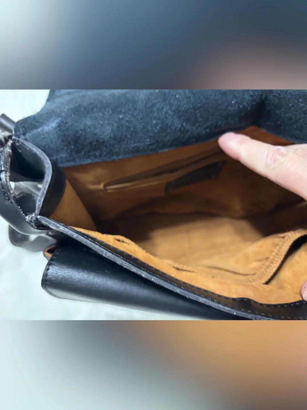 Patricia Nash Black Distressed Leather Studded Crossbody Saddle Bag w/Dust Cover - Picture 6 of 11